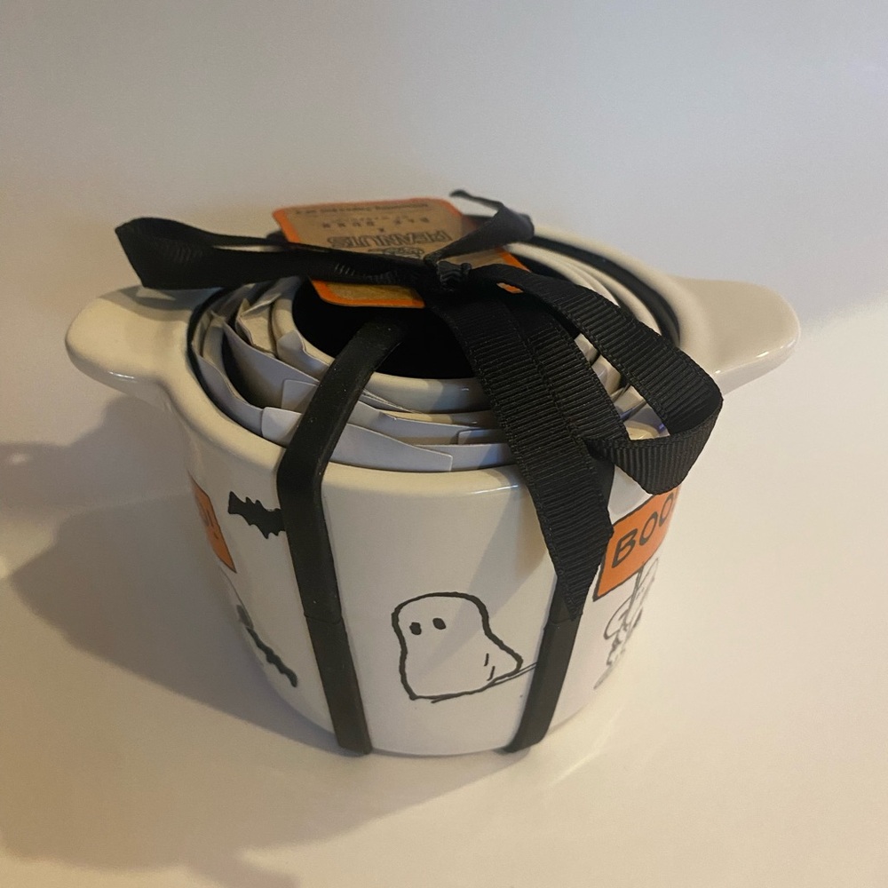 Rae Dunn Halloween Snoopy Peanuts Decor Ceramic Kitchen Measuring Cups NWT